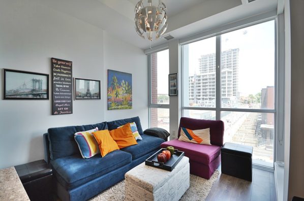 1 Bedroom Den With Soaring 10 Foot Ceilings At One Park