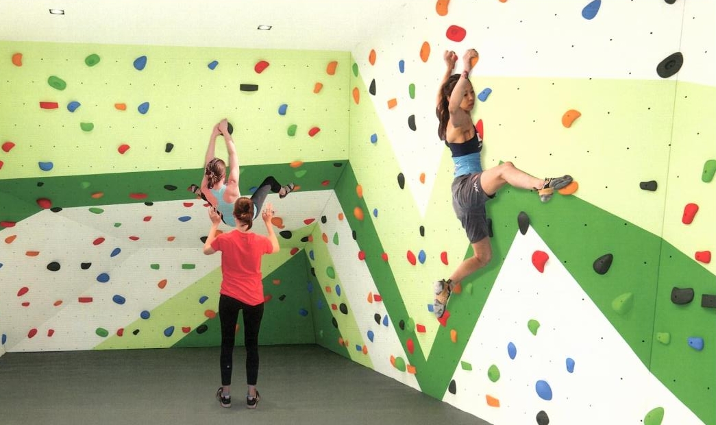 daniels-wyatt-amenities-rock-climbing-wall-regent-park-life-team